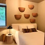 公寓式酒店 La Maison Noire De Fontbelle 3*