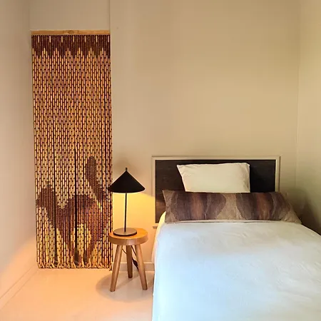 Lägenhetshotell La Maison Noire De Fontbelle
