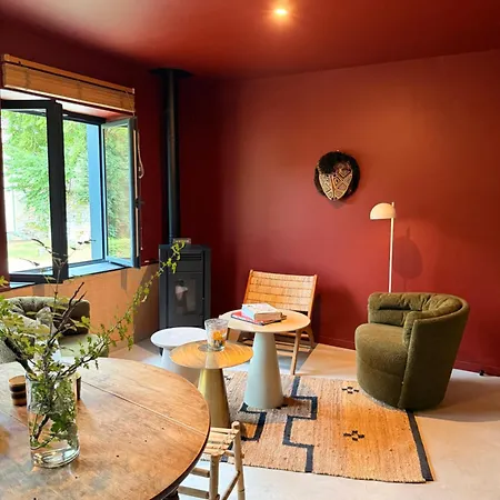 Lägenhetshotell La Maison Noire De Fontbelle