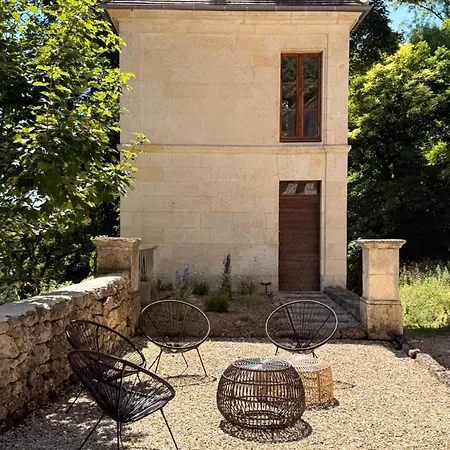 La Maison Noire De Fontbelle