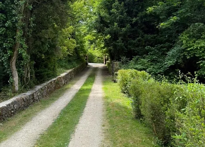 Apartahotel La Maison Noire De Fontbelle 3*