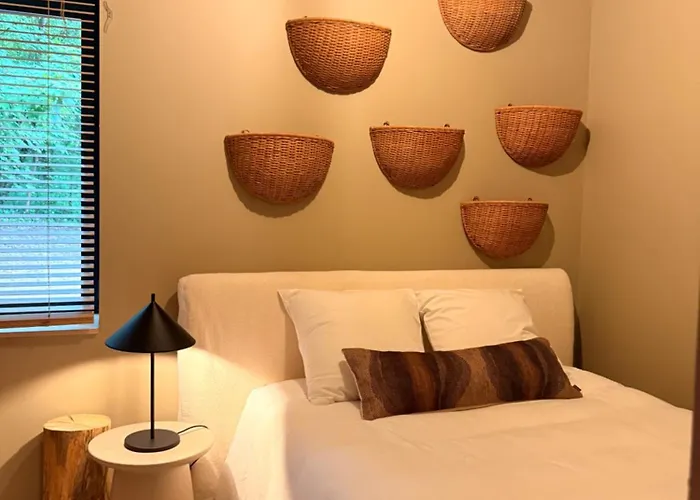 Apartahotel La Maison Noire De Fontbelle 3*