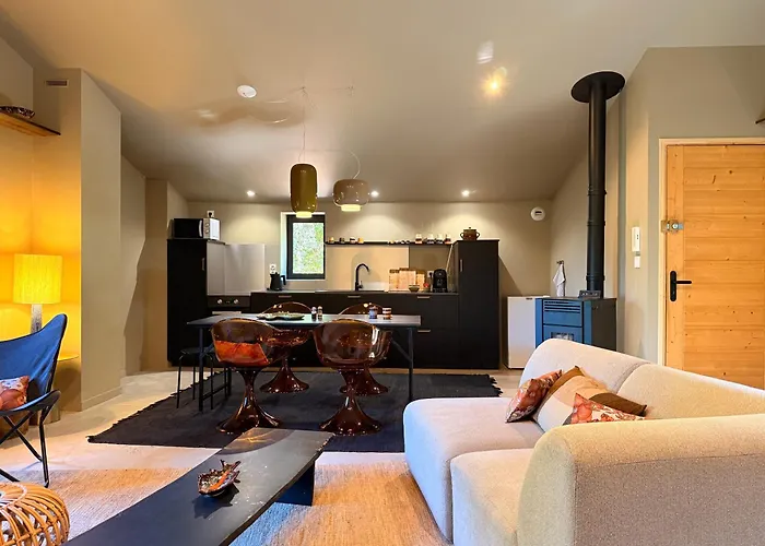 La Maison Noire De Fontbelle Apartahotel